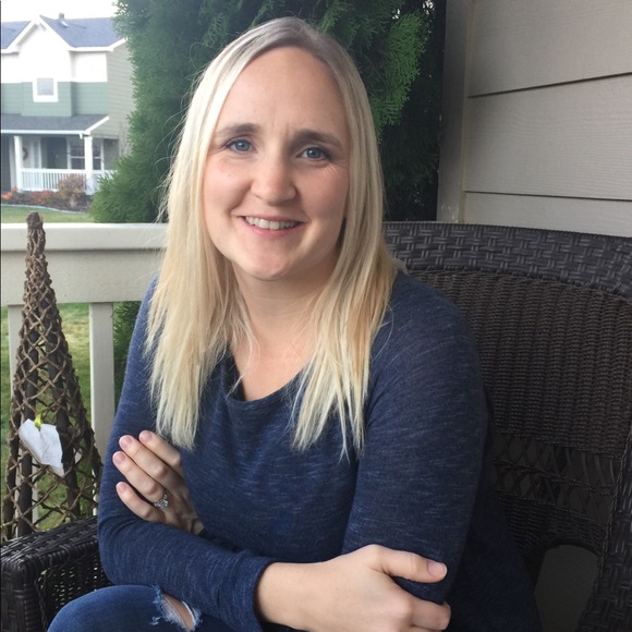 Hello - Picture 3 of 4